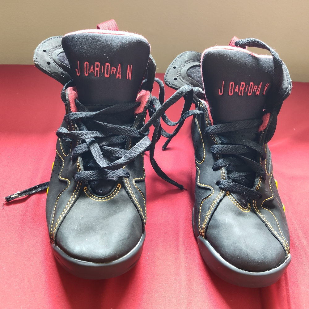 Jordan Kids Black and Red Sneakers